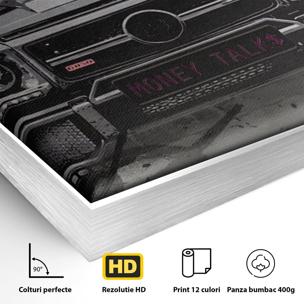 Detaliu al suprafetei: tablou canvas cu masina mercedes neagra, in rama de aluminiu argintiu
