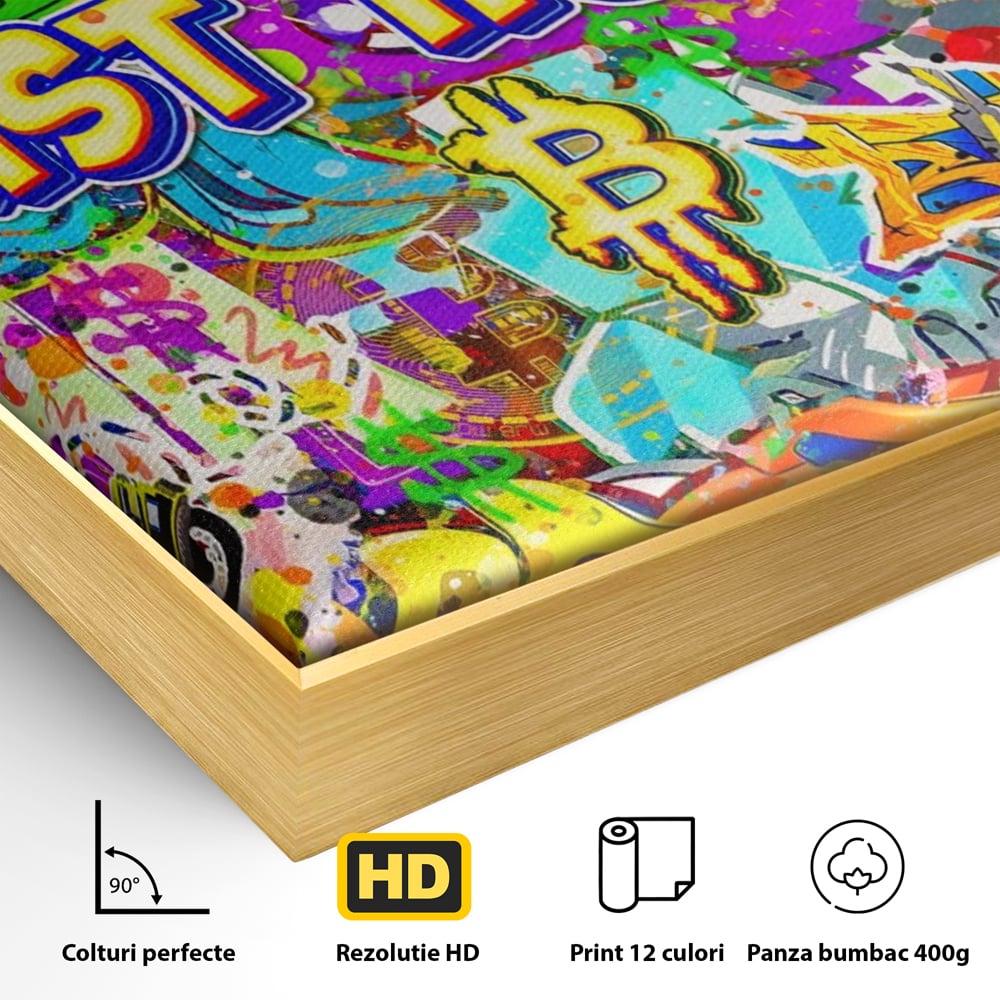Detaliu al suprafetei: tablou canvas cu graffiti si bitcoin, in rama de aluminiu auriu