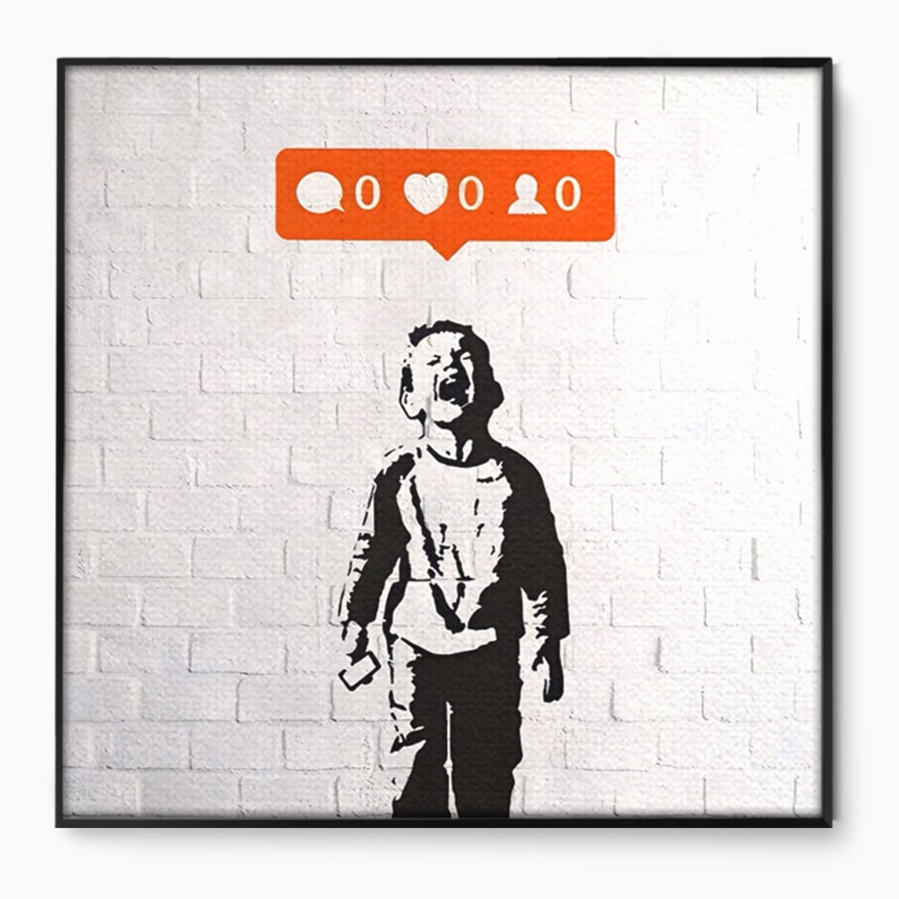 Tablou canvas cu tablou canvas cu copil si elemente de social media, in rama de aluminiu negru