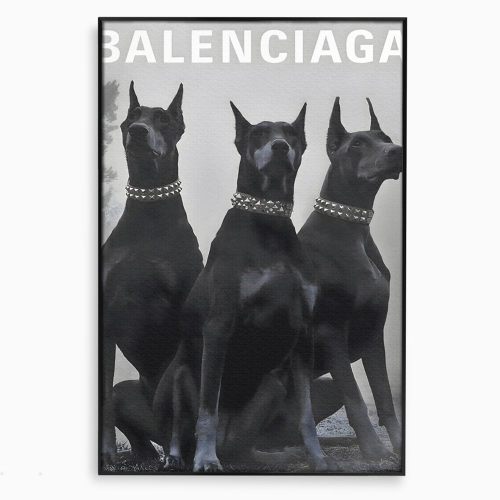 Tablou canvas cu tablou canvas cu trei dobermani, in rama de aluminiu negru