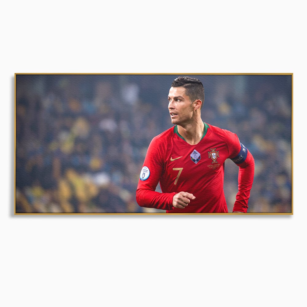 Tablou canvas cu tablou canvas cu cristiano ronaldo, in rama de aluminiu auriu