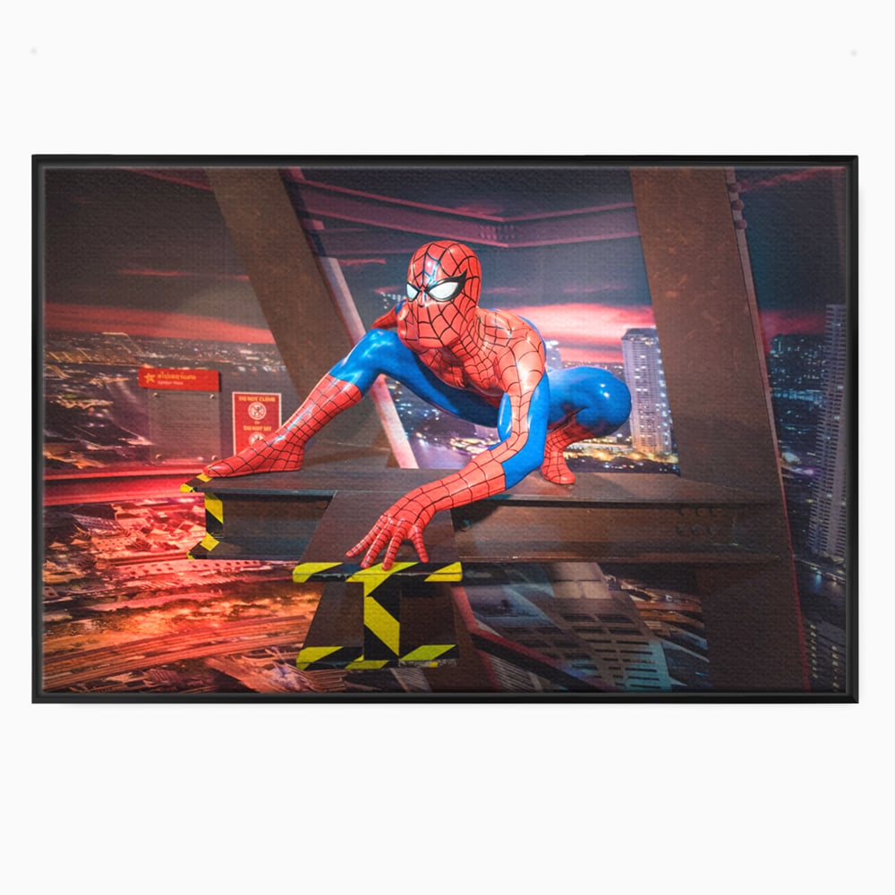 Tablou canvas cu tablou canvas cu figurina spider man, in rama de aluminiu negru