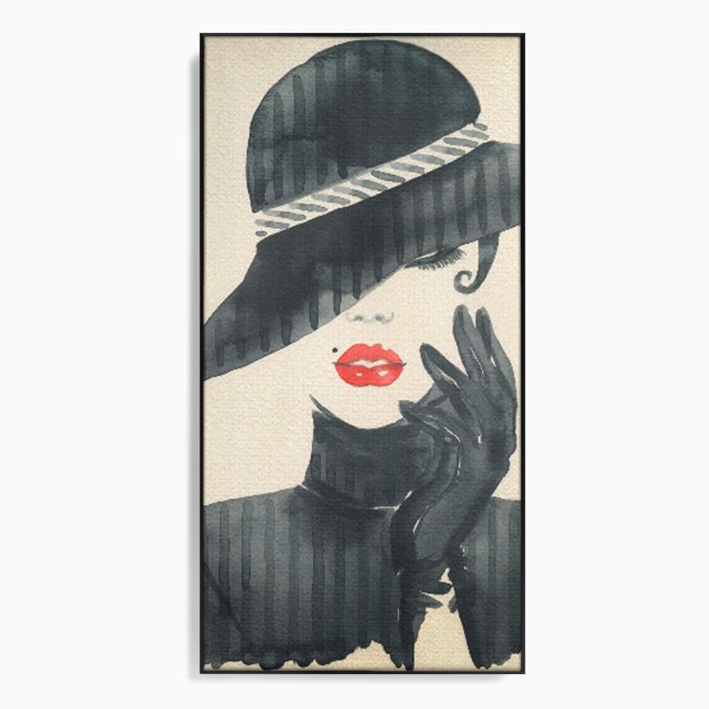 Tablou canvas cu ilustratie moda femeie cu palarie si buze rosii, in rama de aluminiu negru