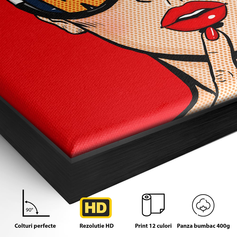 Detaliu al suprafetei: ilustratie pop art cu femeie cu ochelari, in rama de aluminiu negru