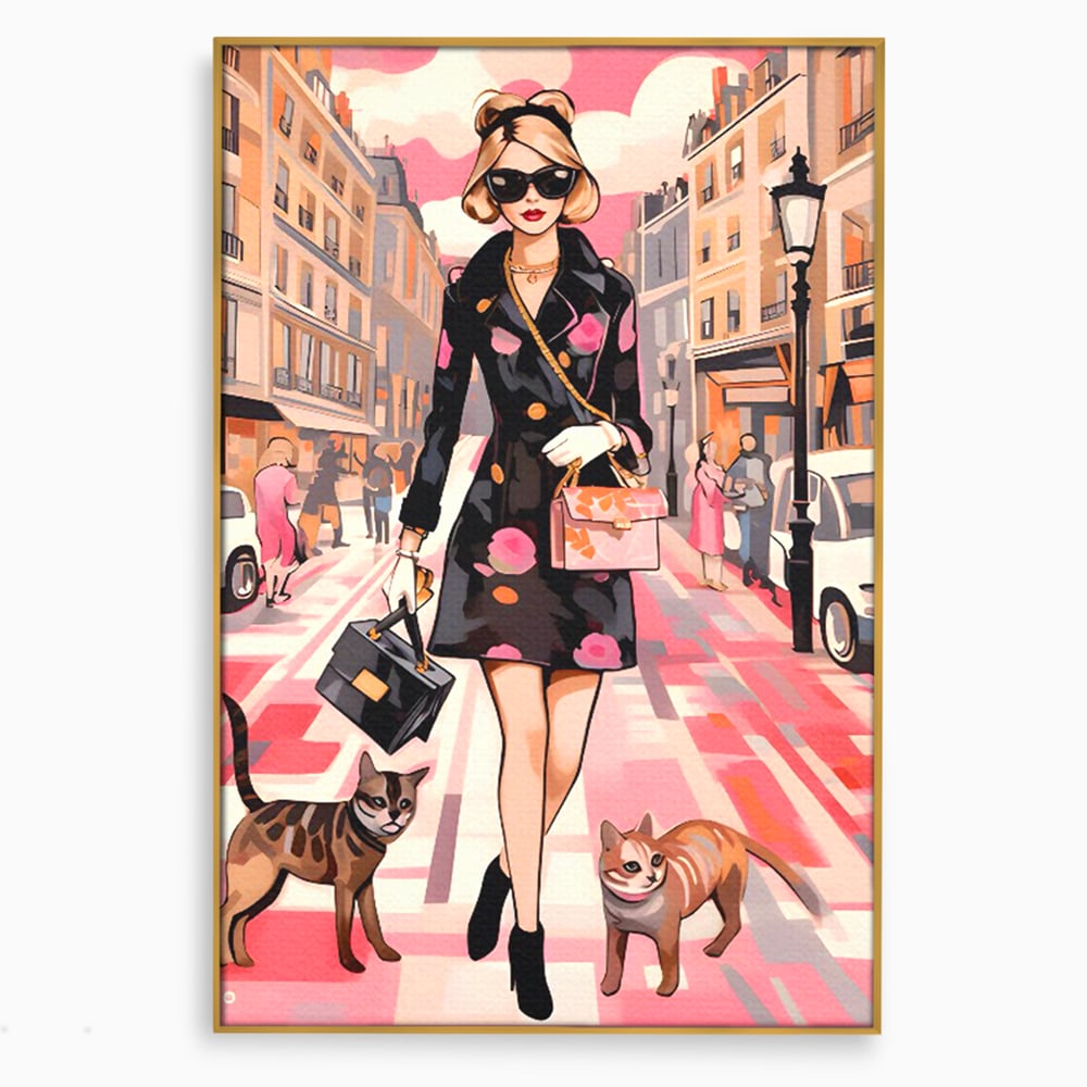 Tablou canvas cu ilustratie fashion cu femeie si pisici, in rama de aluminiu auriu