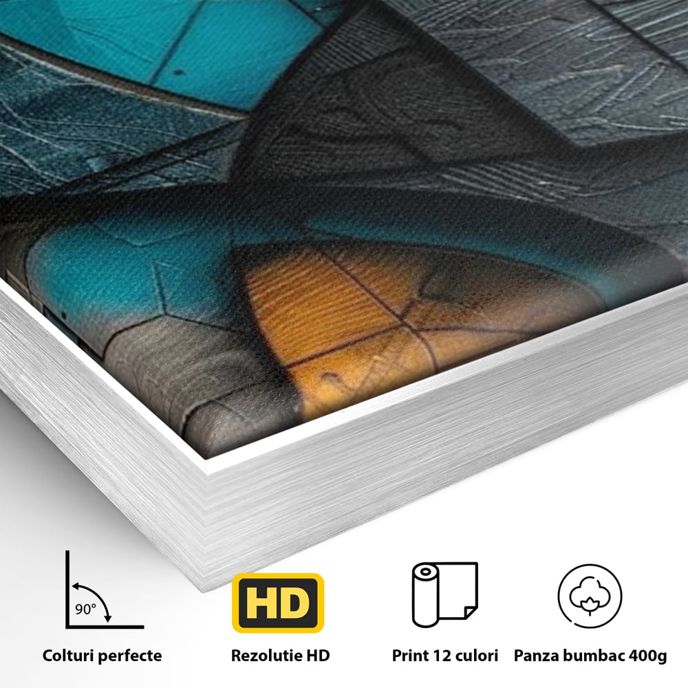 Detaliu al suprafetei: tablou abstract cu forme geometrice din lemn, in rama de aluminiu argintiu