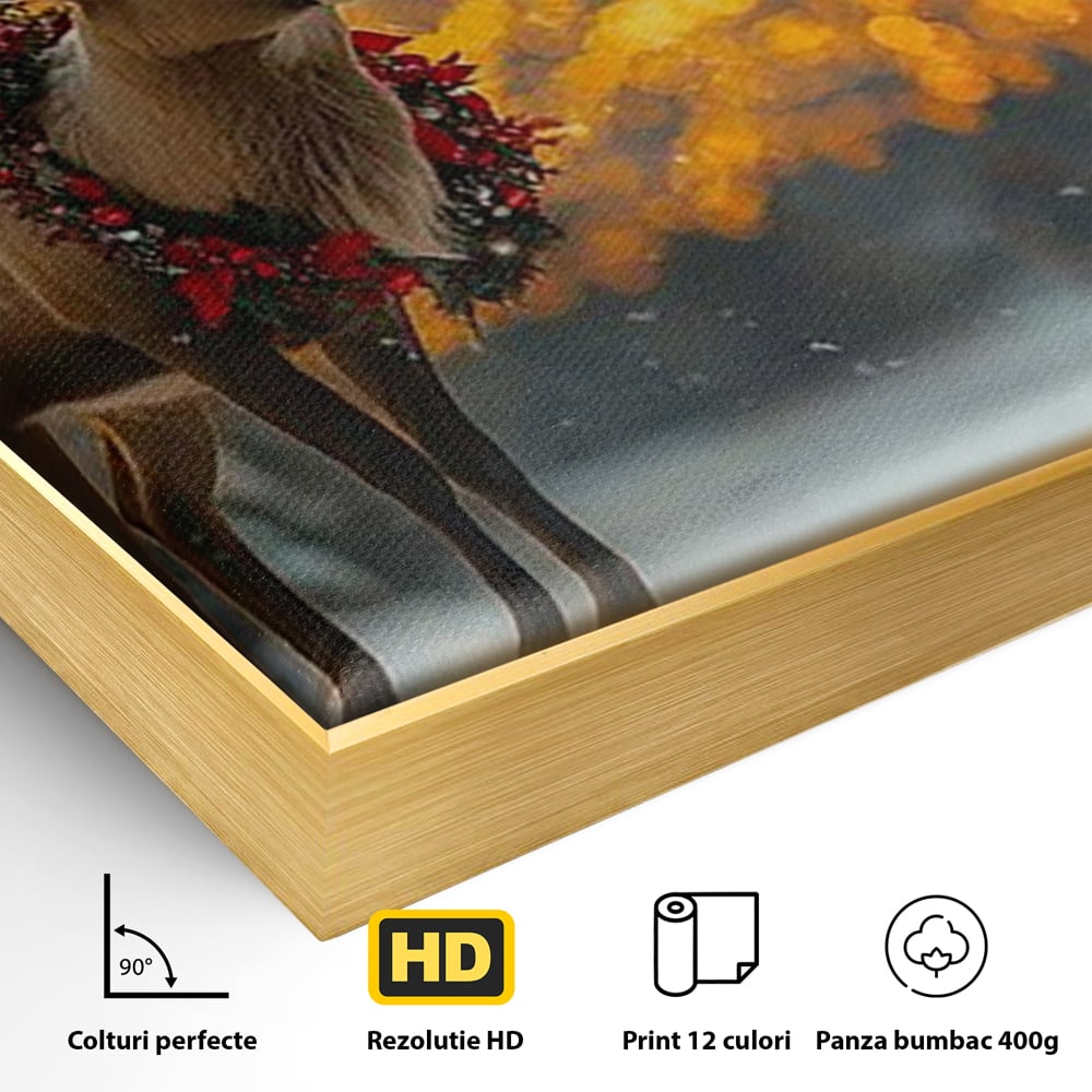 Detaliu al suprafetei: tablou canvas cu ren festiv inzapezit, in rama de aluminiu auriu