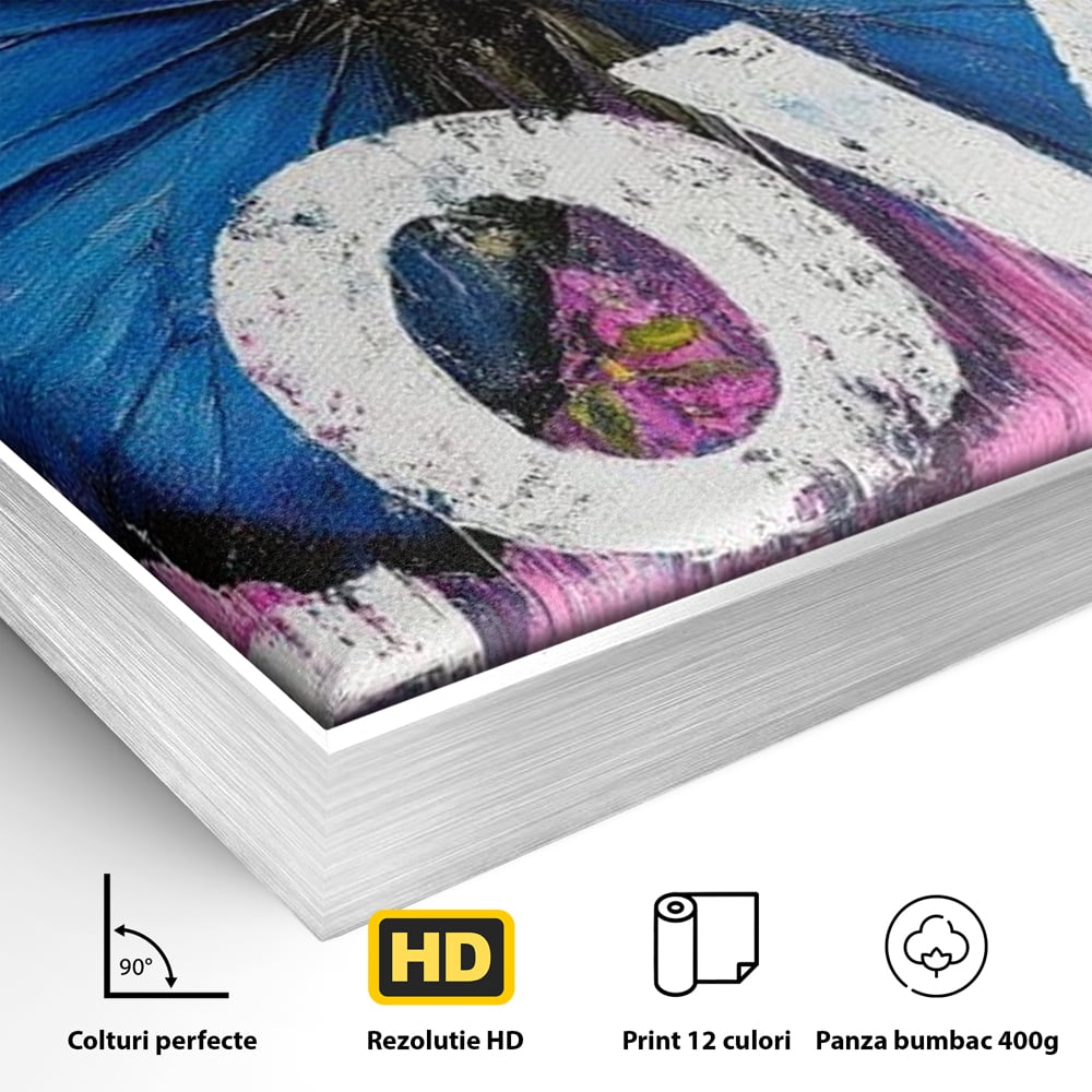 Detaliu al suprafetei: tablou canvas cu fluture albastru, in rama de aluminiu argintiu