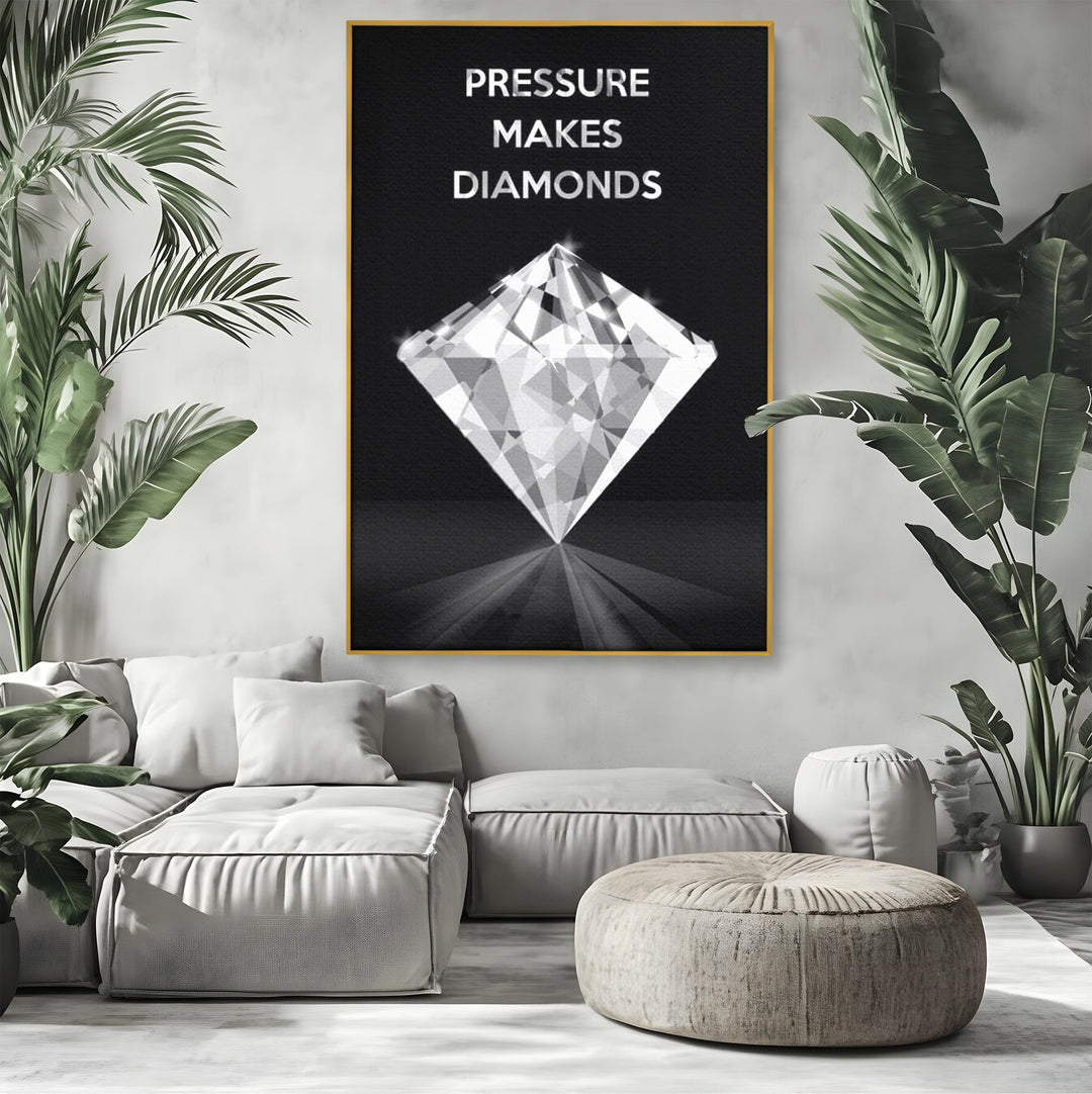 Tablou canvas cu tablou motivational cu diamant argintiu, in rama de aluminiu auriu, pe perete intr-un living