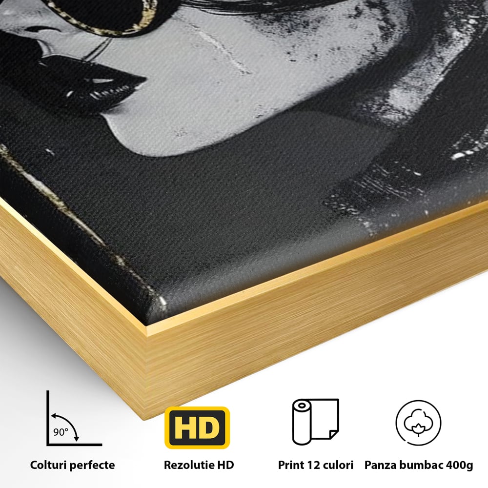 Detaliu al suprafetei: tablou canvas cu femeie in ploaie stilizata, in rama de aluminiu auriu