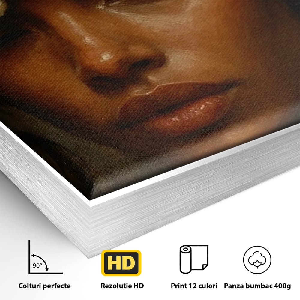 Detaliu al suprafetei: tablou canvas cu portret de femeie si floare alba, in rama de aluminiu argintiu