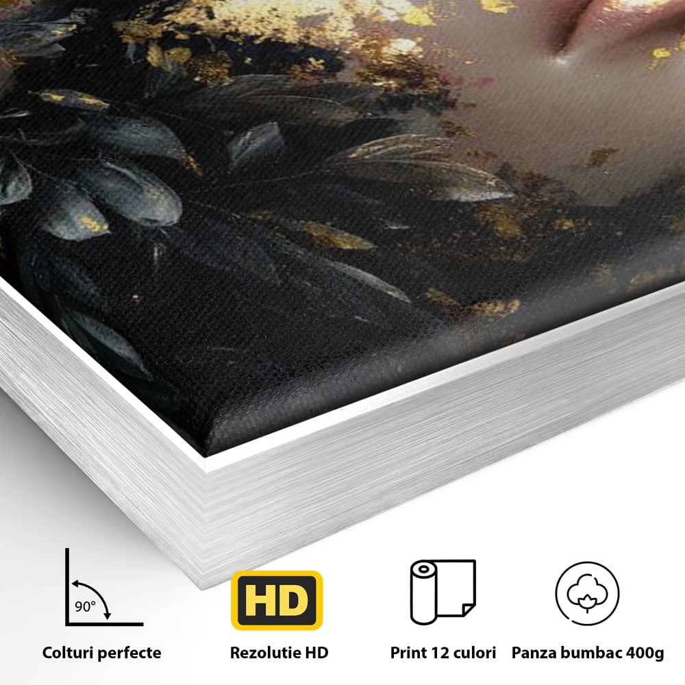 Detaliu al suprafetei: tablou canvas cu chip de femeie, in rama de aluminiu argintiu