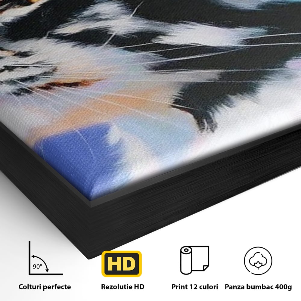 Detaliu al suprafetei: pictura cu profil de pisica, in rama de aluminiu negru