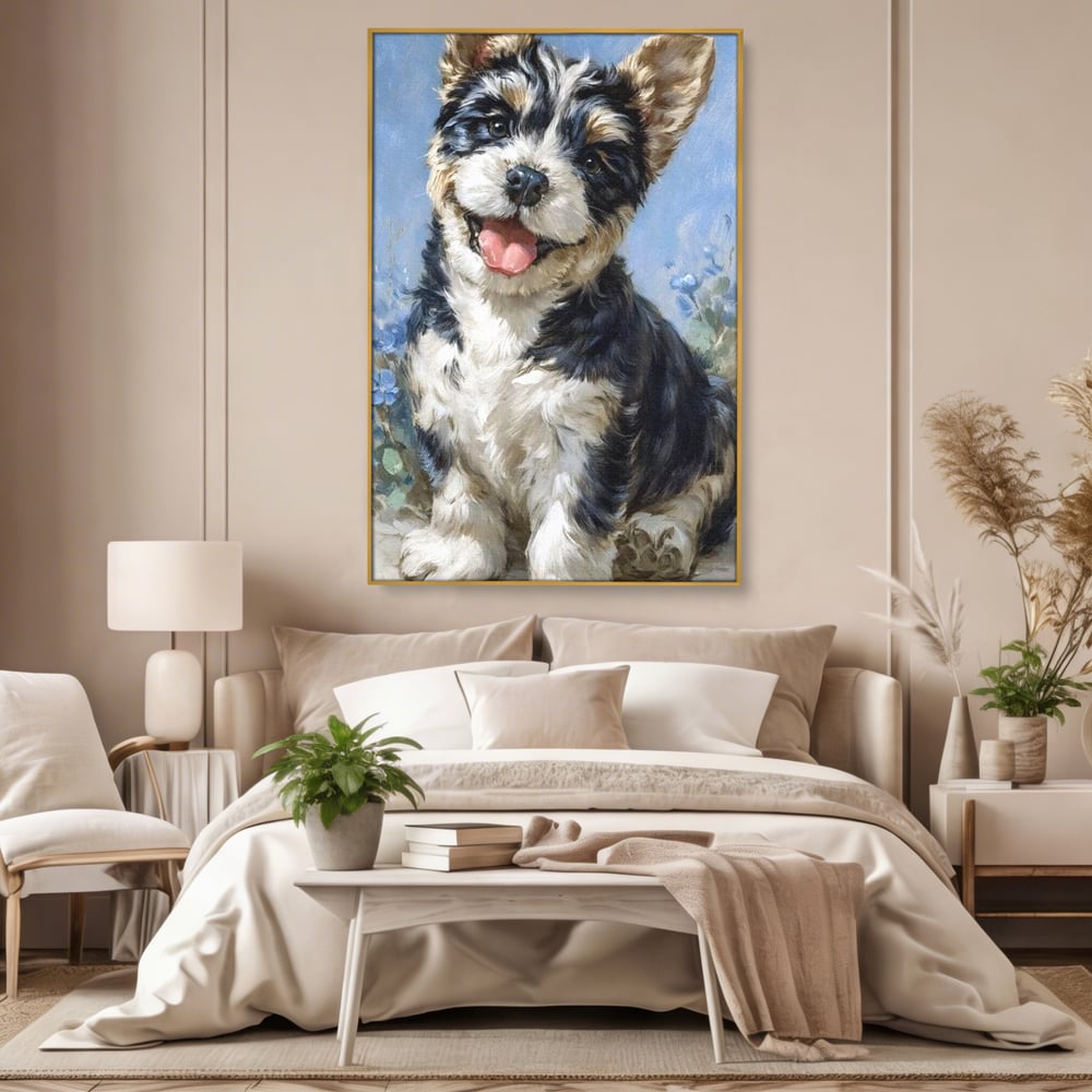 Tablou canvas cu tablou canvas cu catelus pufos, in rama de aluminiu auriu, pe perete intr-un dormitor