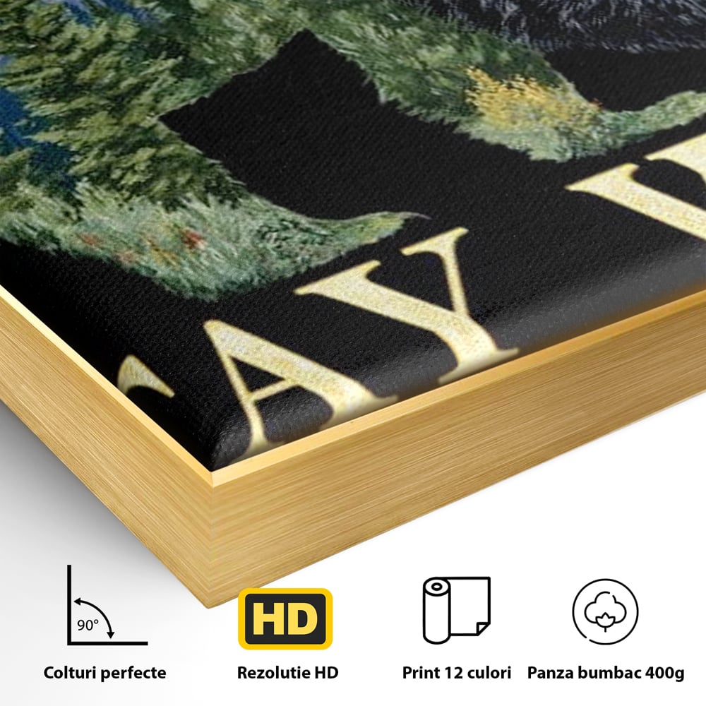 Detaliu al suprafetei: tablou canvas cu silueta de urs si munti, in rama de aluminiu auriu