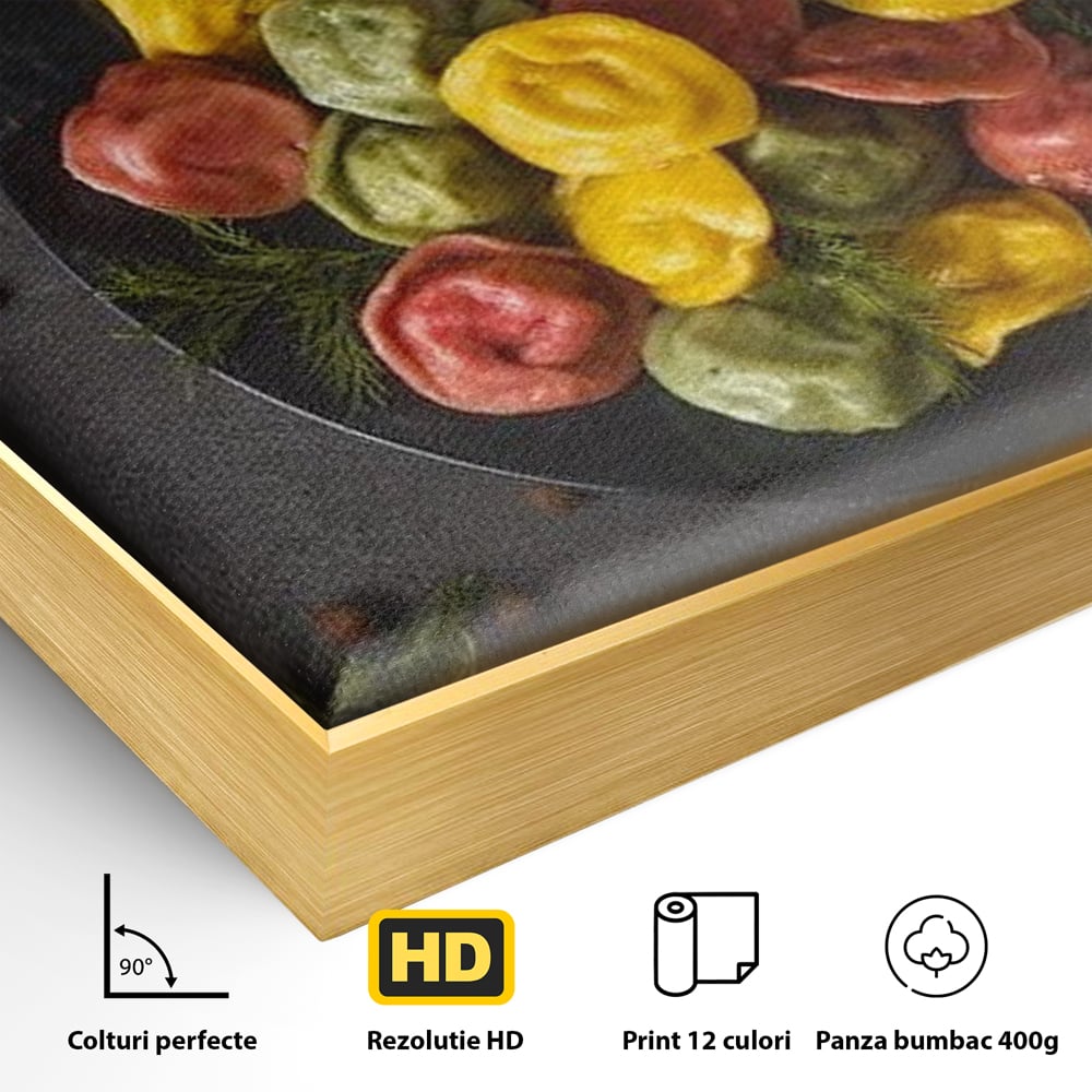 Detaliu al suprafetei: tablou canvas cu paste colorate, in rama de aluminiu auriu