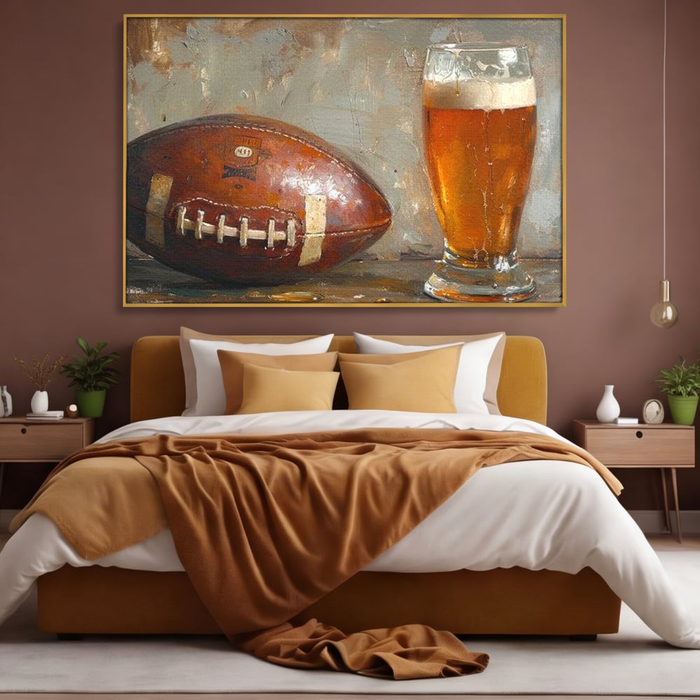 Tablou canvas cu pictura cu minge de fotbal si pahar de bere, in rama de aluminiu auriu, pe perete intr-un dormitor