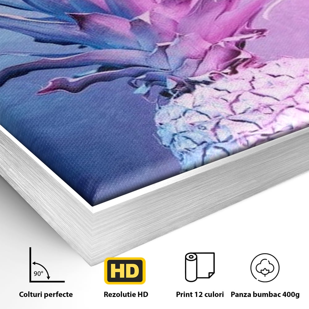 Detaliu al suprafetei: tablou canvas cu ananas neon, in rama de aluminiu argintiu
