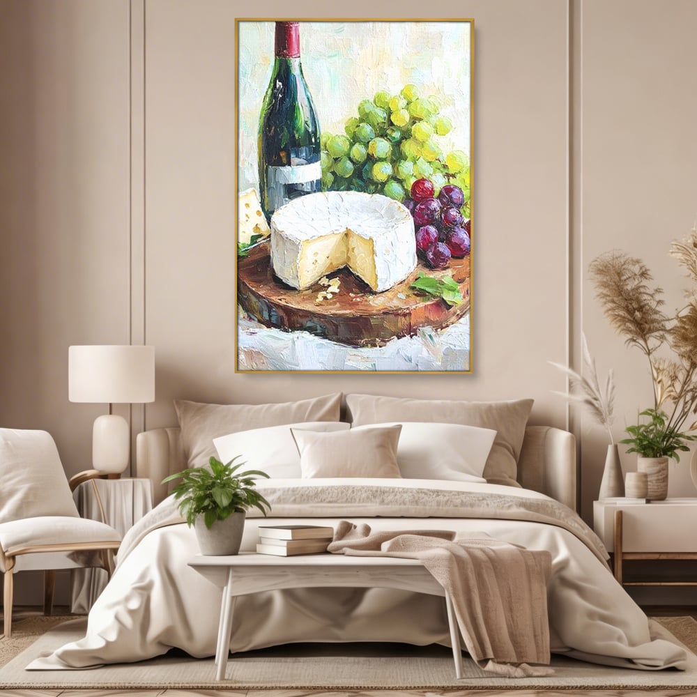 Tablou canvas cu pictura cu sticla de vin si branza, in rama de aluminiu auriu, pe perete intr-un dormitor