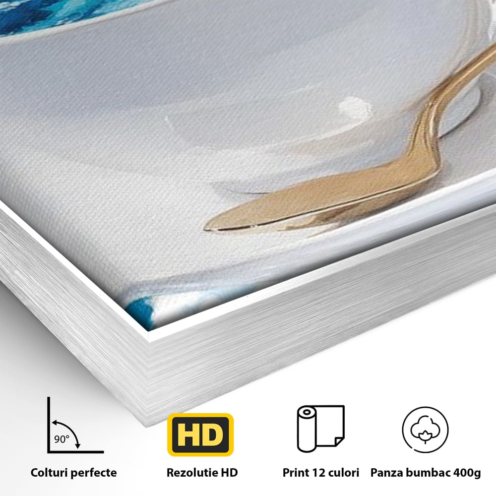 Detaliu al suprafetei: tablou canvas cu ceasca de cafea si cer senin, in rama de aluminiu argintiu