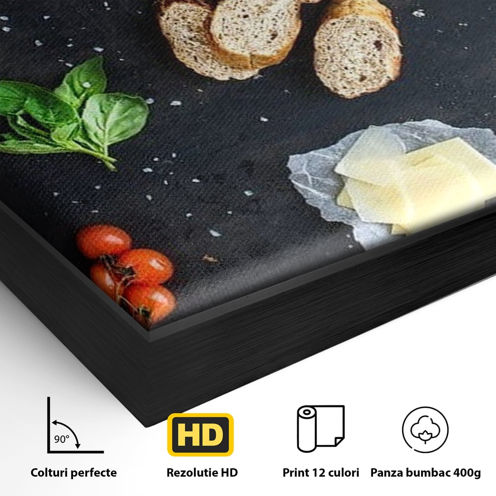 Detaliu al suprafetei: natura moarta cu ingrediente italiene, in rama de aluminiu negru