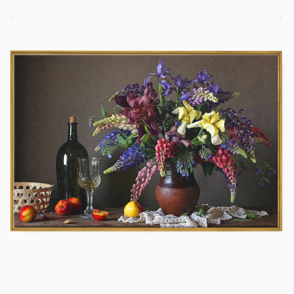 Tablou canvas cu natura statica cu flori si vin, in rama de aluminiu auriu