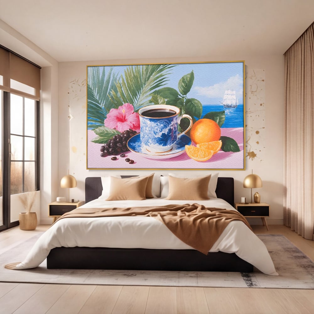 Tablou canvas cu natura moarta cu ceasca de cafea si portocale, in rama de aluminiu auriu, pe perete intr-un dormitor
