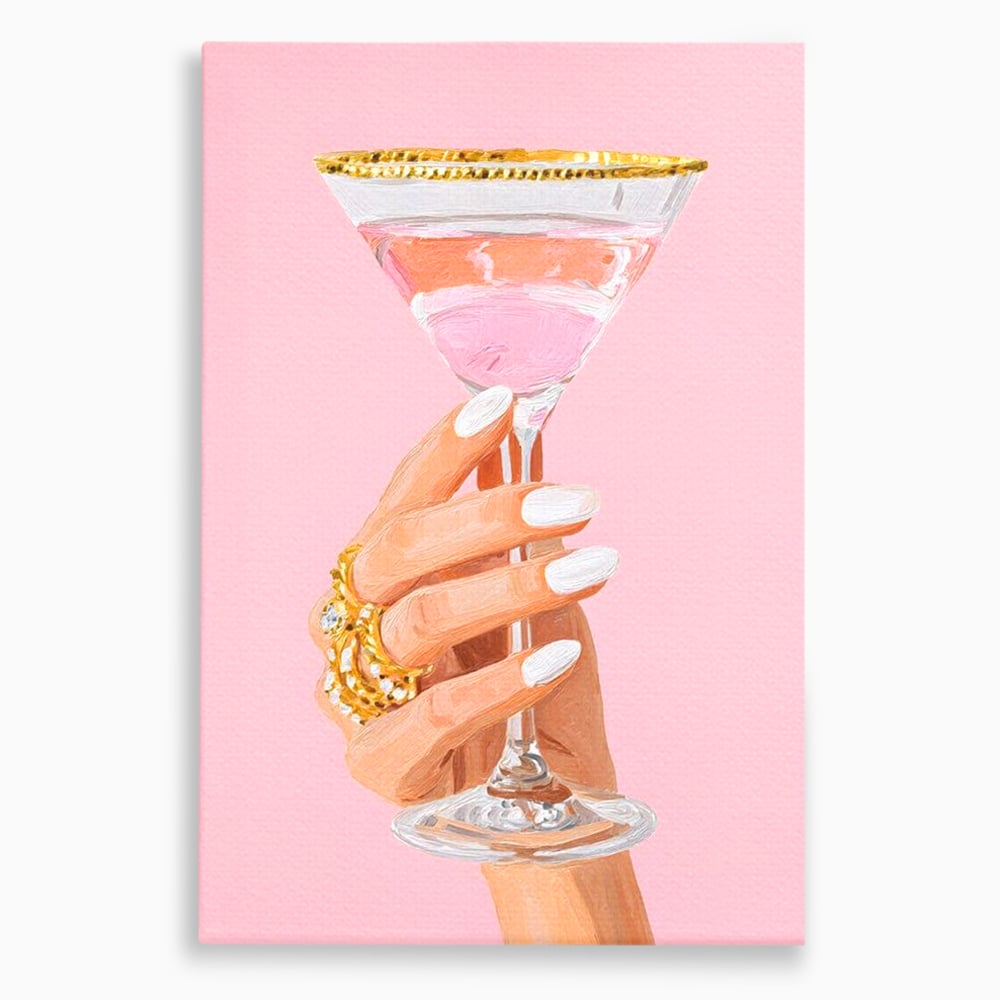Tablou canvas cu ilustratie cu mana care tine pahar de cocktail, fara rama, pe sasiu de lemn