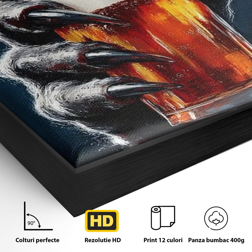 Detaliu al suprafetei: tablou canvas cu varcolac tinand bere, in rama de aluminiu negru