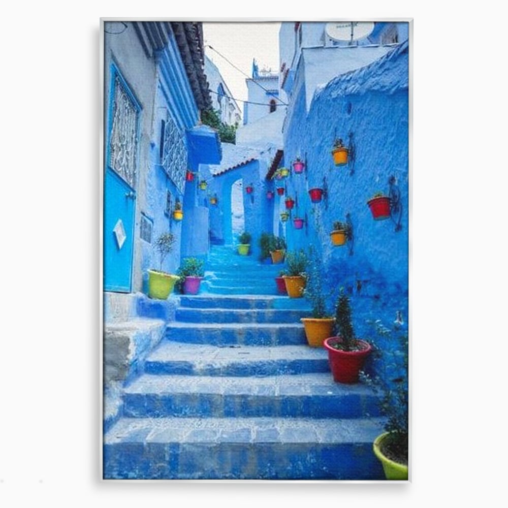 Tablou canvas cu tablou canvas cu straduta albastra din maroc, in rama de aluminiu argintiu