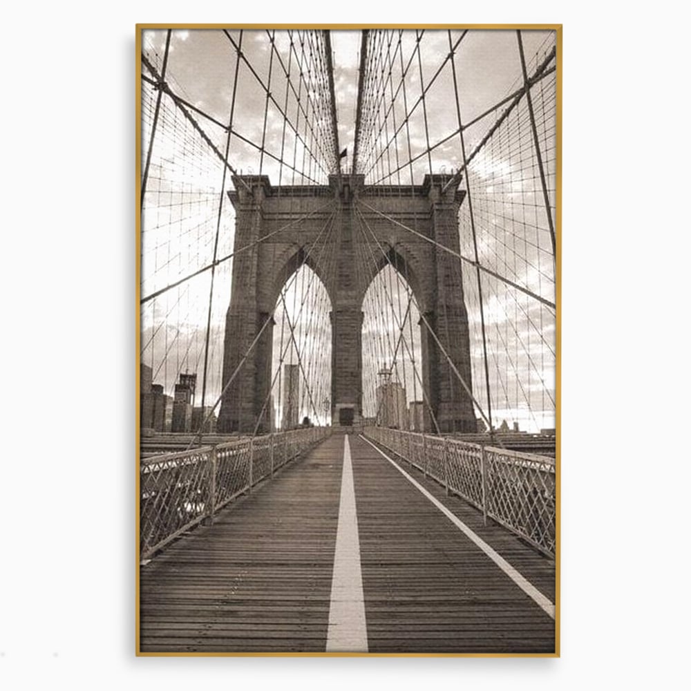 Tablou canvas cu fotografie verticala cu podul din new york, in rama de aluminiu auriu