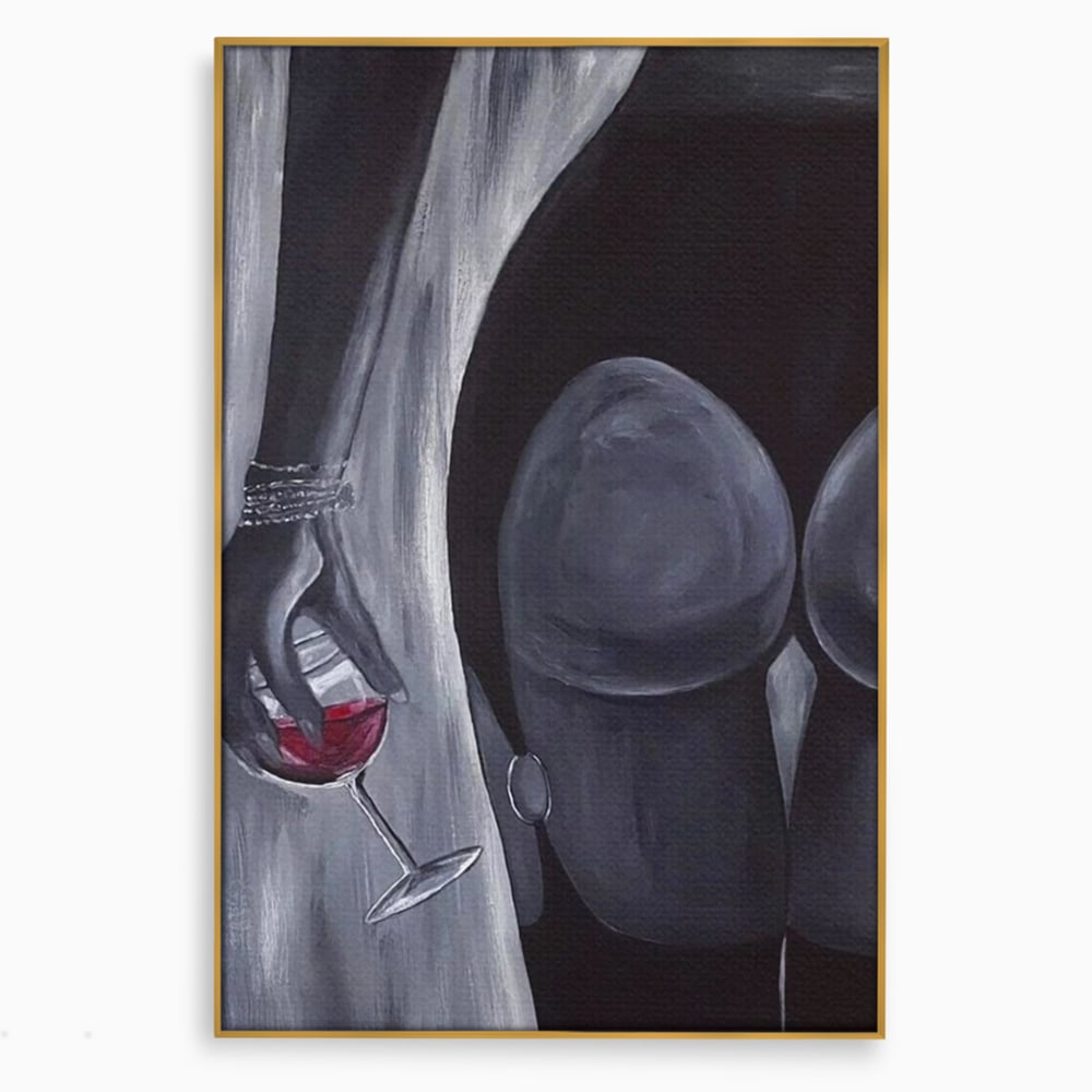 Tablou canvas cu pictura minimalista cu femeie si pahar de vin, in rama de aluminiu auriu