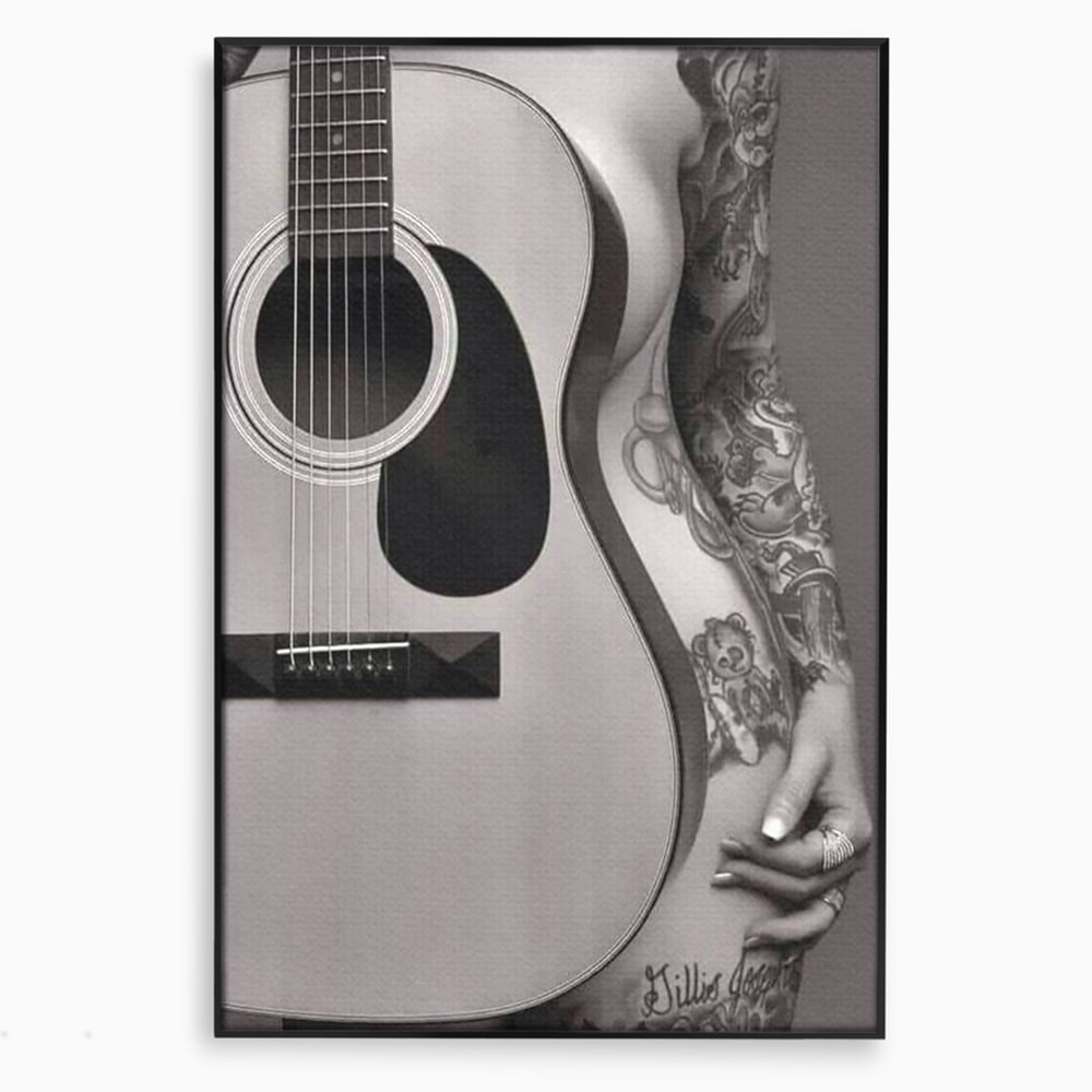 Tablou canvas cu tablou canvas cu chitara si silueta feminina tatuata, in rama de aluminiu negru