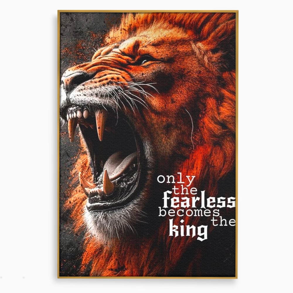 Tablou canvas cu ilustratie digitala cu leu care raguseste, in rama de aluminiu auriu