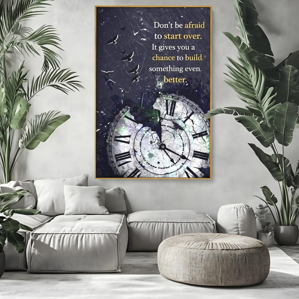 Tablou canvas cu tablou motivational cu ceas spart si pasarile zburatoare, in rama de aluminiu auriu, pe perete intr-un living