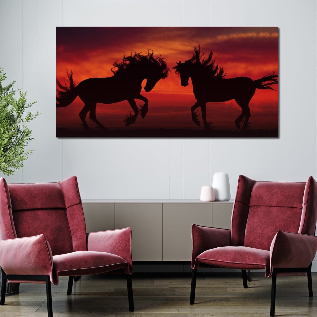 tablou canvas cu doi cai in umbra, pe fundal de apus rosiatic indian