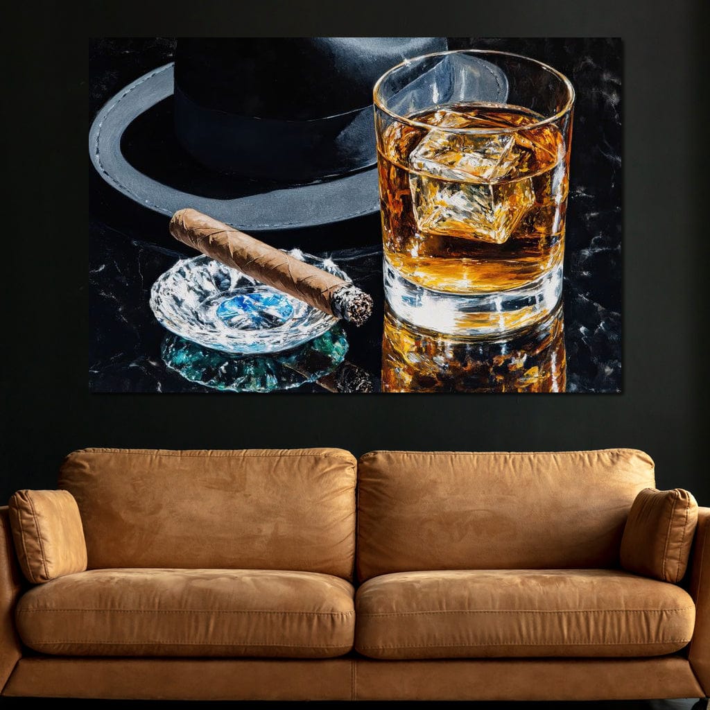 tablou canvas cu un pahar de whisky cu gheata, o palarie neagra si o scrumiera cu un trabuc, pe o masa din marmura neagra