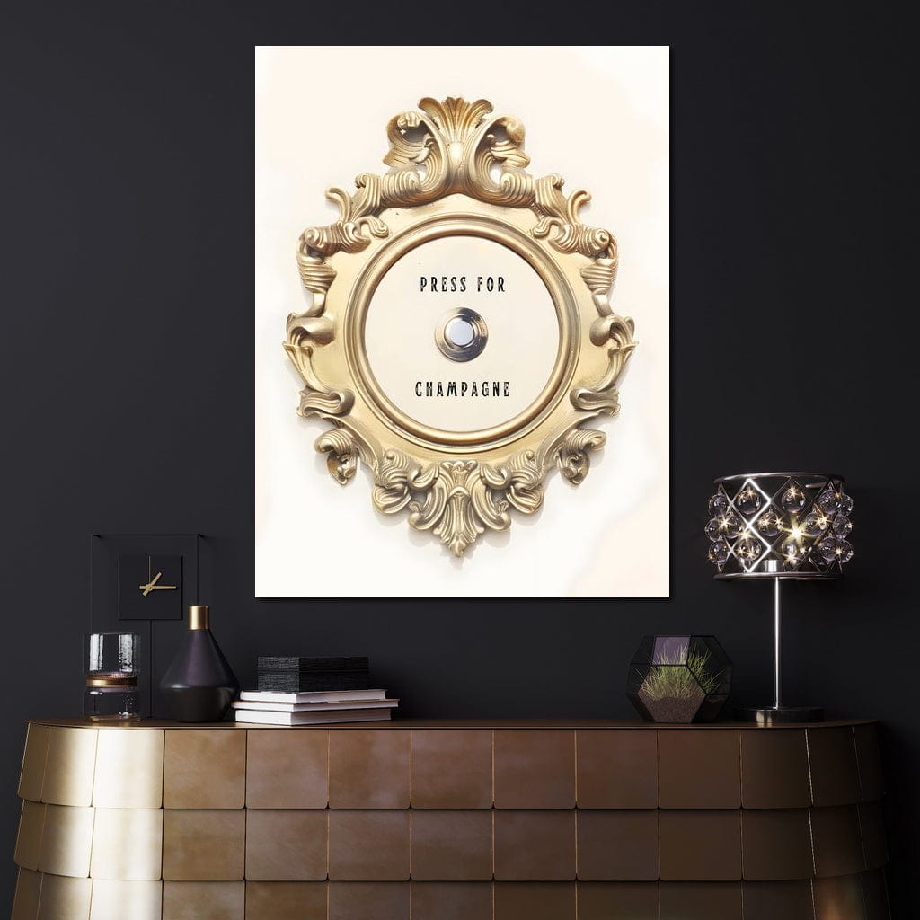 tablou canvas cu un buton si un text intr-un ornament auriu, pe fundal deschis