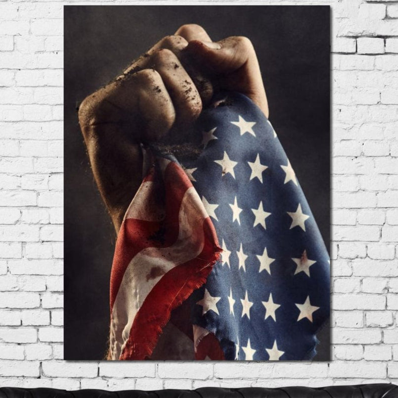 tablou canvas cu o mana puternica strangand steagul american