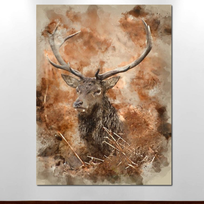 tablou canvas cu portretul unui cerb cu coarne lungi, pe fundal abstract in tonuri aramii, redat in stil pictura