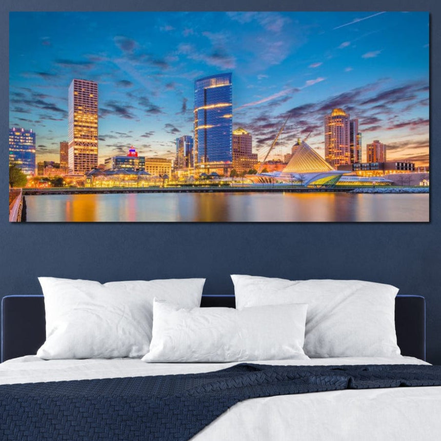 Tablou Canvas Premium, LuxCanva® O1057, Orasul care Straluceste, Lumini, Urban, Milwaukee, Nori, Metropola, Apis, Apa, Panorama, Vibratie, Orizont, Tablou, Plimbare, Birou, Living, Dormitor