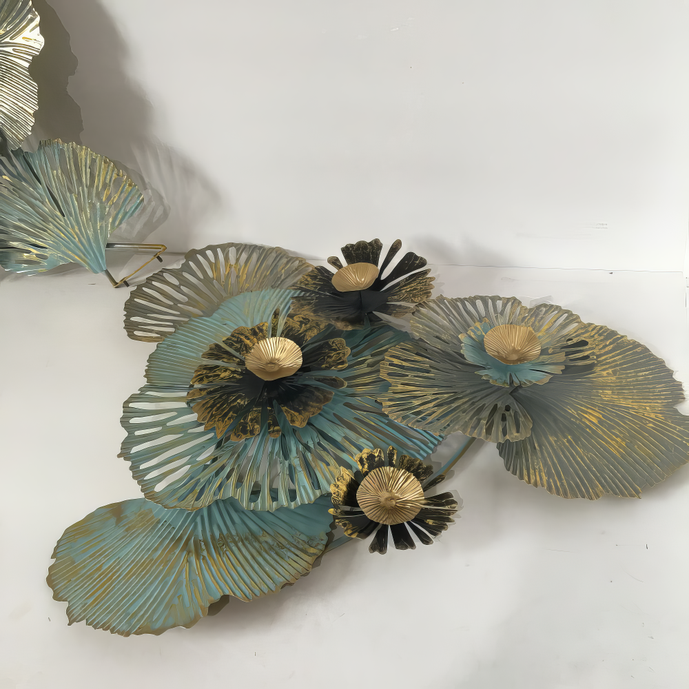 Decoratiune Metalica de Perete LuxCanva® FloraHarmony A0662, din Metal, Orizontala, Auriu, Alb, Negru, Verde, Dimensiune Mare 159 × 74 x 11 cm