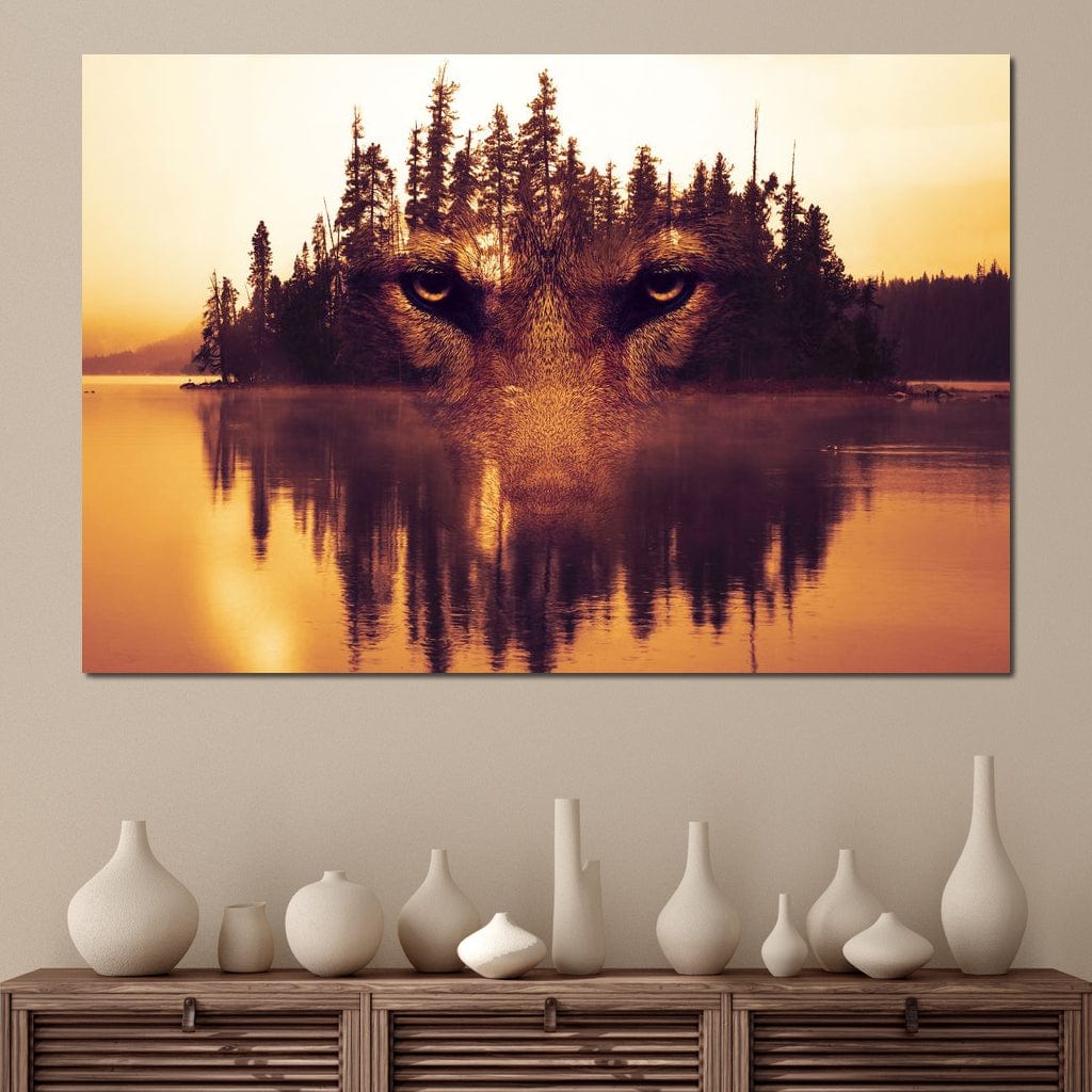 tablou canvas cu privirea unui lup redata in imaginea unei paduri pe o insula, la apus de soare reflectat in lac