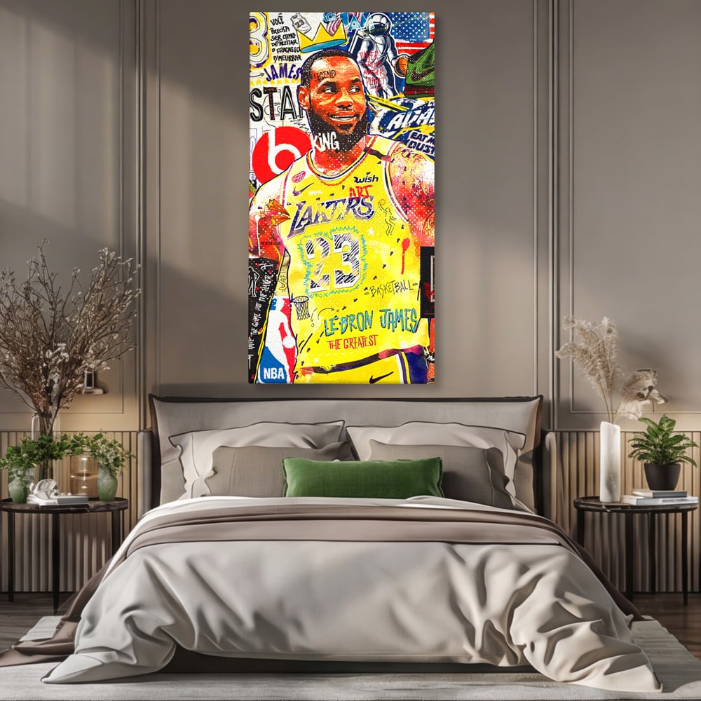 Tablou canvas cu tablou canvas cu portretul lui lebron james, fara rama, pe sasiu de lemn, pe perete intr-un dormitor