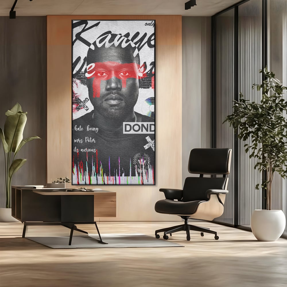Tablou canvas cu tablou canvas cu portretul stilizat al lui kanye west, in rama de aluminiu negru, pe perete intr-un birou