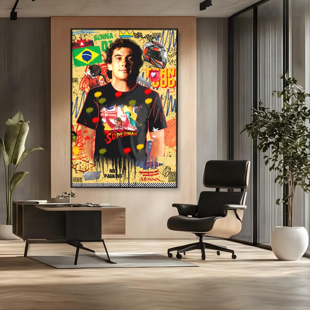 Tablou canvas cu tablou canvas cu ayrton senna, in rama de aluminiu negru, pe perete intr-un birou