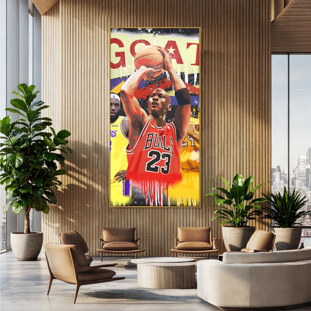 Tablou canvas cu tablou canvas cu michael jordan in actiune, in rama de aluminiu auriu, pe perete intr-un birou