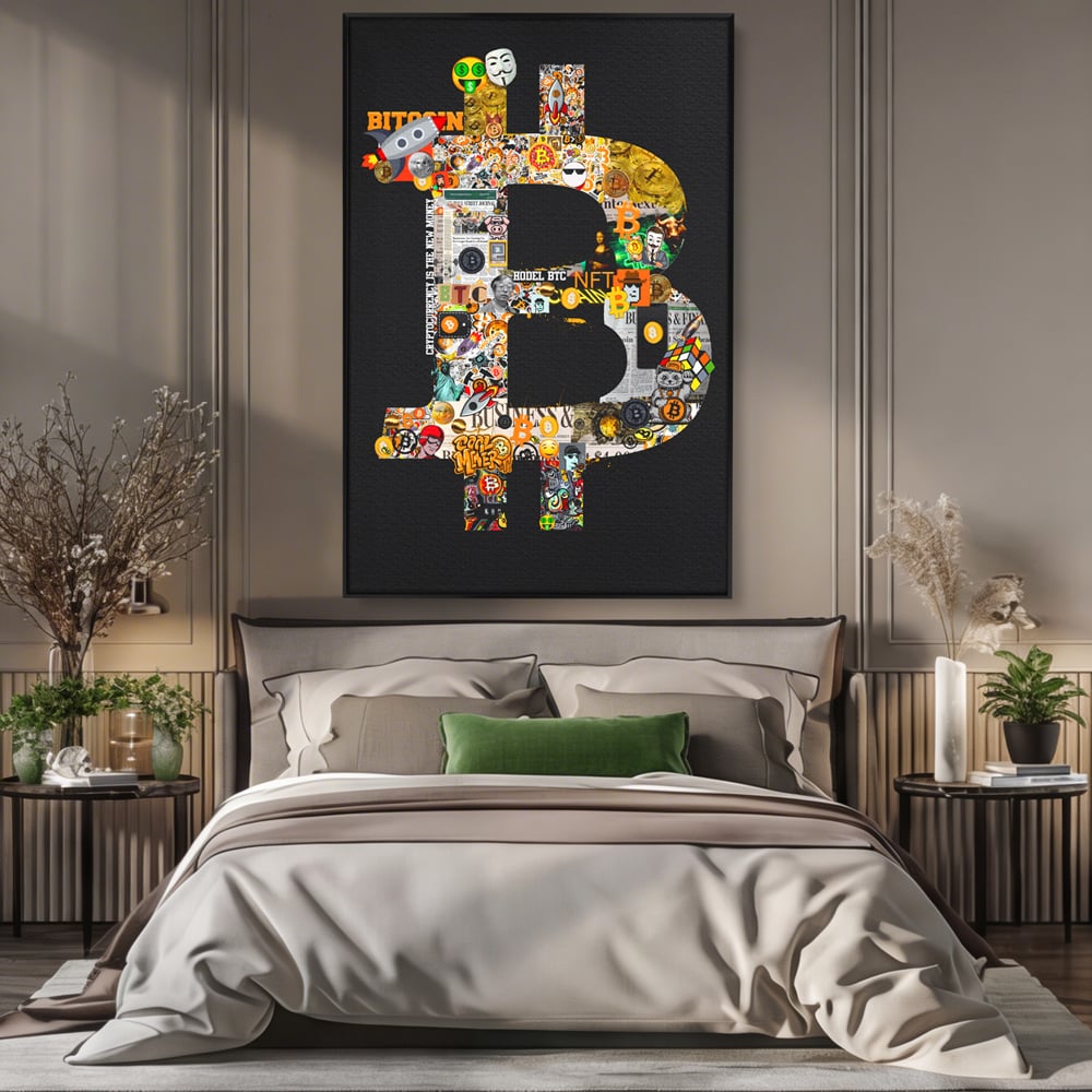 Tablou canvas cu tablou canvas cu simbolul bitcoin din colaje, in rama de aluminiu negru, pe perete intr-un dormitor