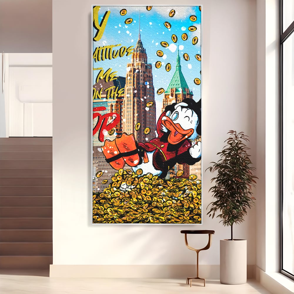 Tablou canvas cu tablou canvas cu scrooge mcduck pe munte de bani, in rama de aluminiu argintiu