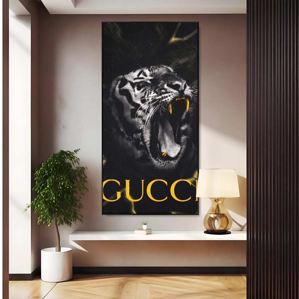 Tablou canvas cu tablou vertical cu tigru si text, in rama de aluminiu negru